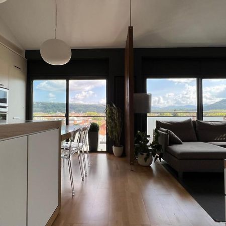 Atico De Diseno Con Terraza En El Centro De Olot Daire Dış mekan fotoğraf