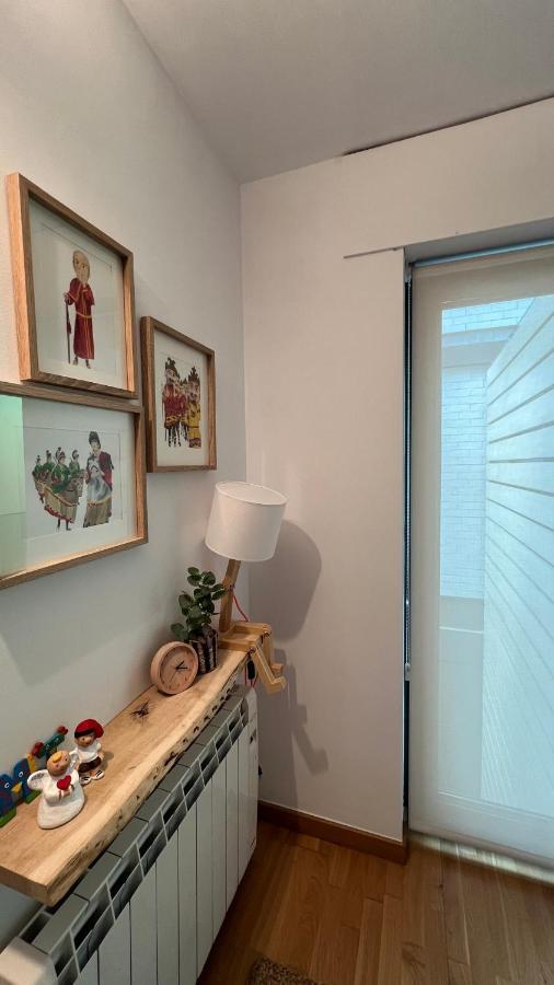 Atico De Diseno Con Terraza En El Centro De Olot Daire Dış mekan fotoğraf